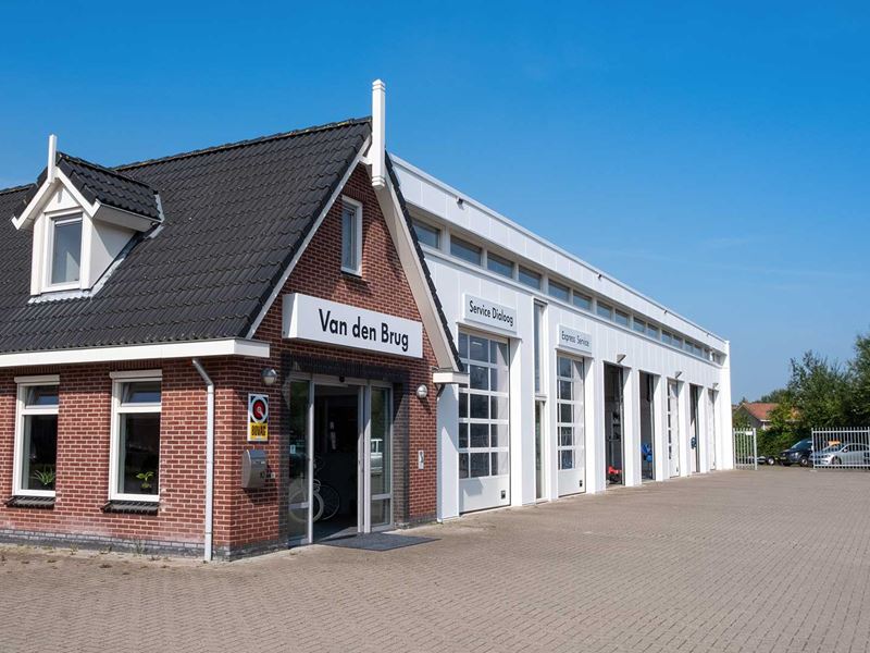 Škoda Service-dealer in Franeker is Van den Brug 